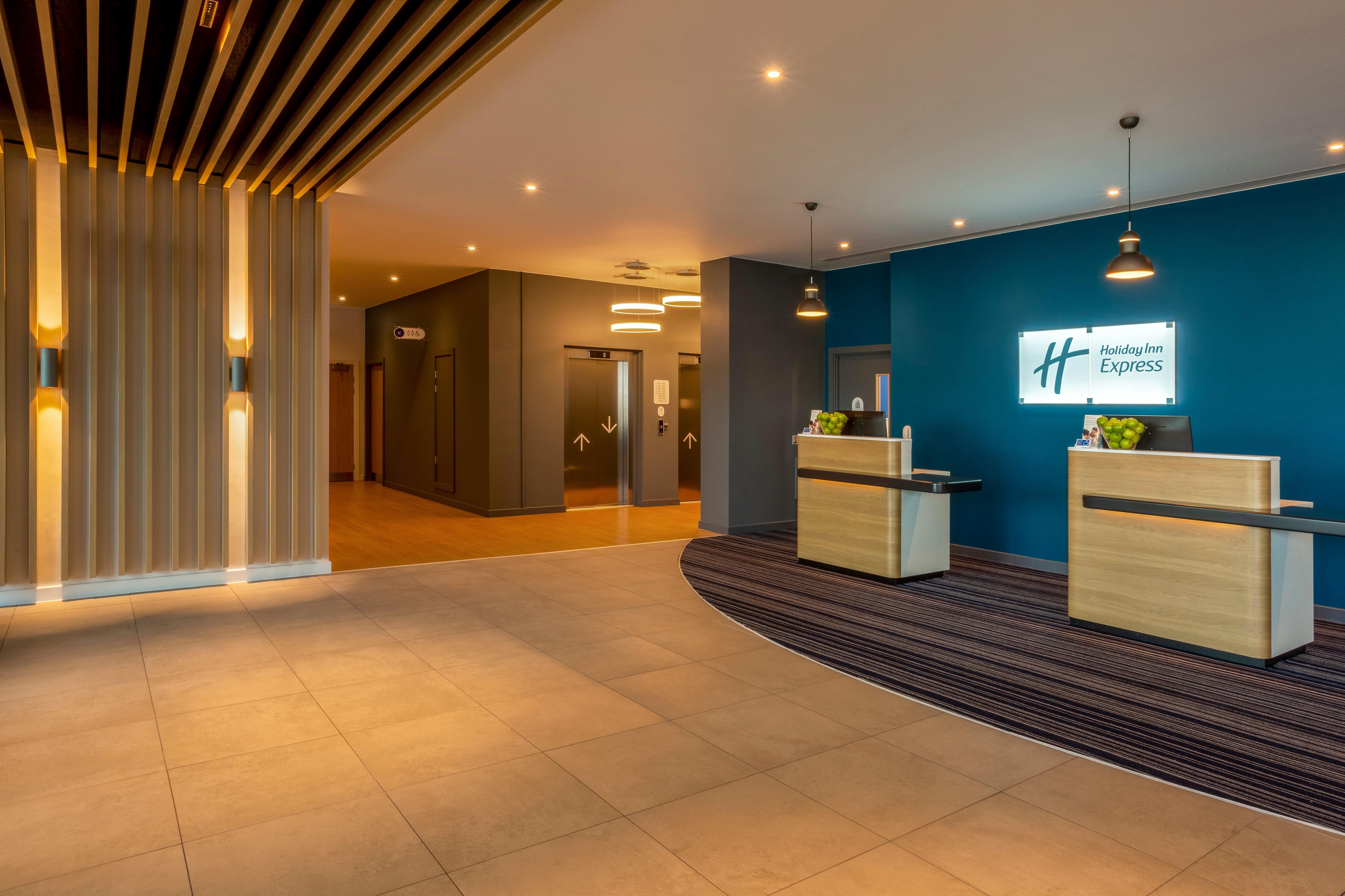 Holiday Inn Express Bridgwater M5, Jct24 By Ihg Eksteriør bilde